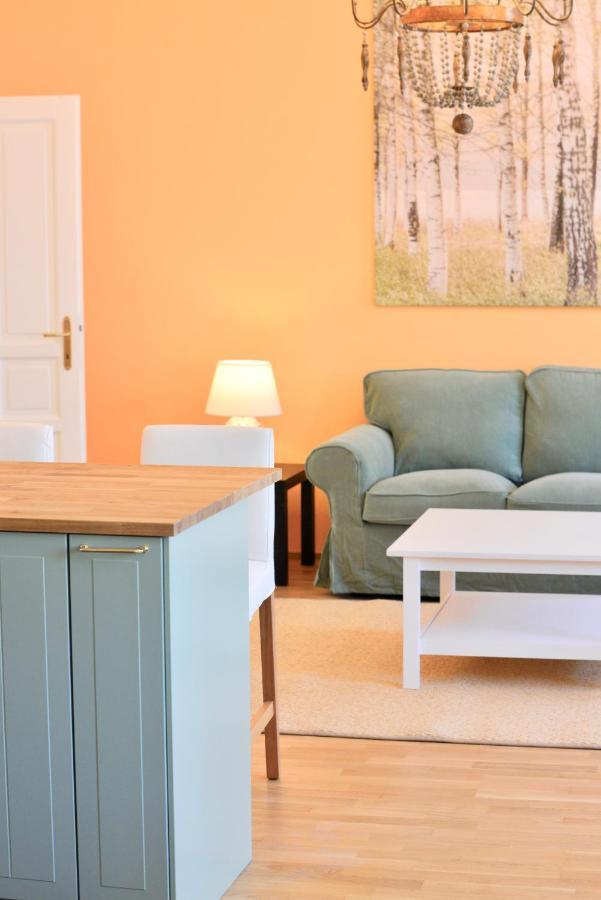 Spacious And Comfy With 3 Bedrooms Wenen